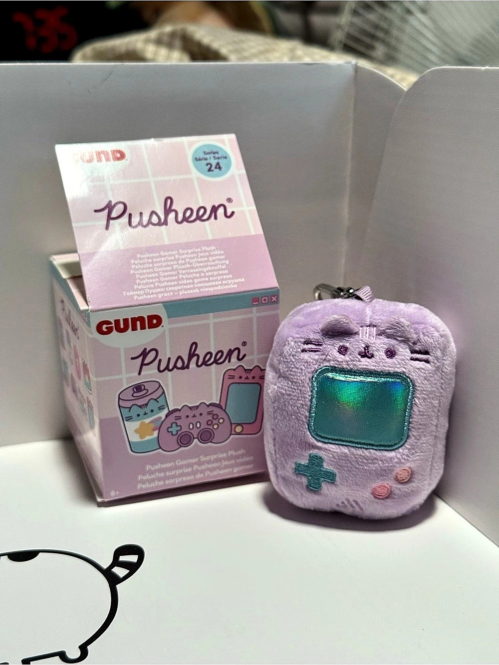 GUND Pusheen Gamer Surprise Plush Series 24 - Purple Handheld Console Keychain